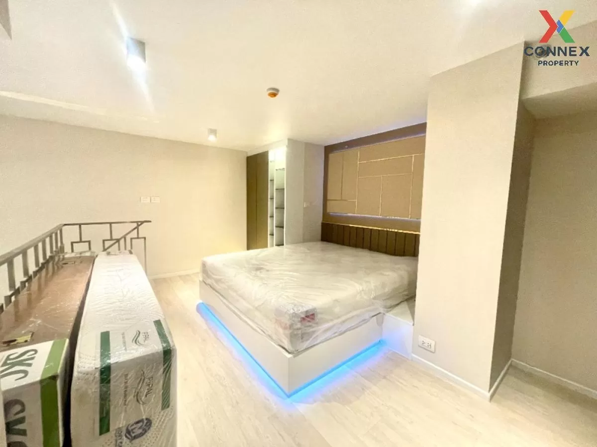 For Sale Condo , The Lofts Silom , Duplex , BTS-Surasak , Silom ,