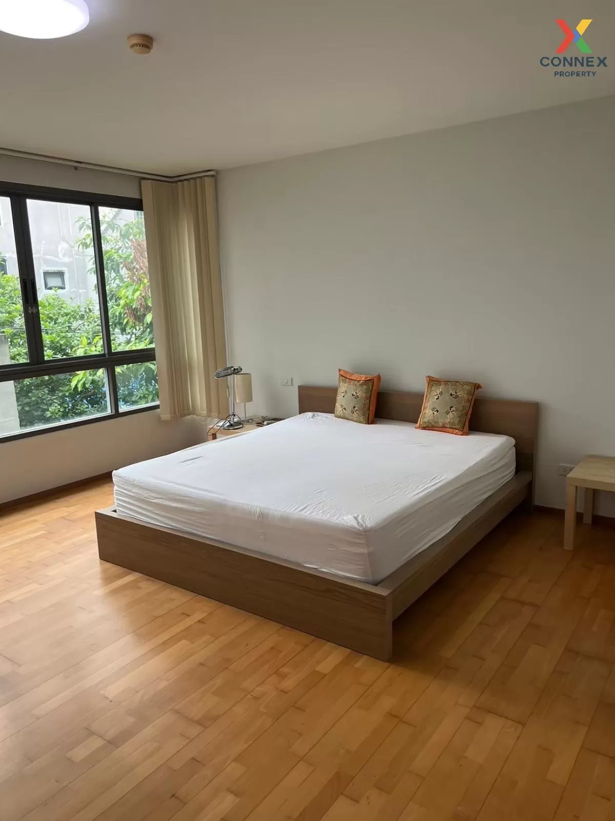 เช่าคอนโด  อิสสระ แอท 42 สุขุมวิท BTS-เอกมัย พระโขนง เขต คลองเตย 