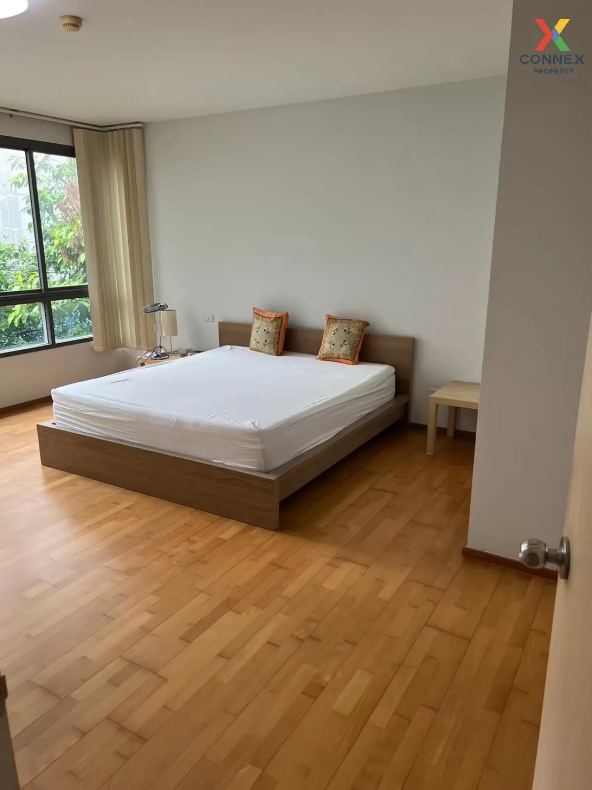 เช่าคอนโด  อิสสระ แอท 42 สุขุมวิท BTS-เอกมัย พระโขนง เขต คลองเตย 