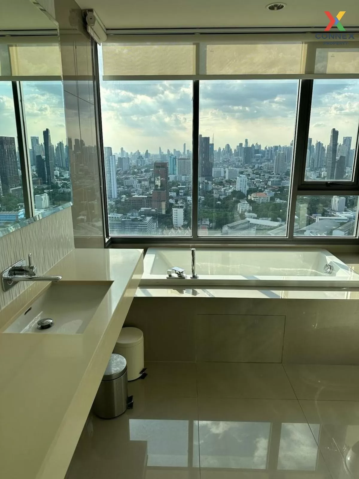 For Rent Condo , RHYTHM Sukhumvit 42 , BTS-Ekkamai , Phra Khanong