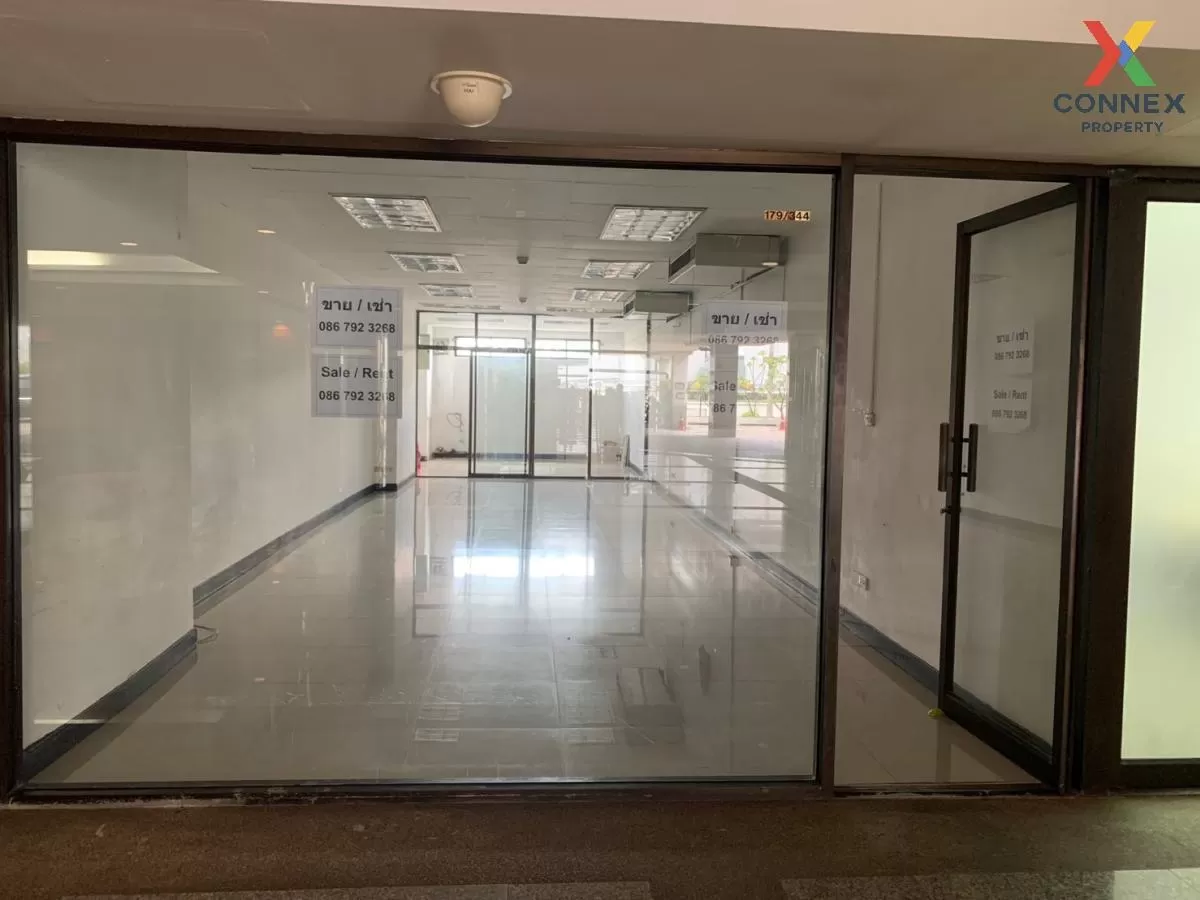 For Sale Office , Supalai Place Sukhumvit 39 , BTS-Phrom Phong ,  2