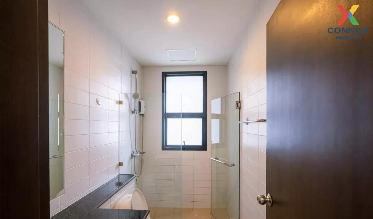 For Sale Condo , Vista Garden , corner unit , BTS-Phra Khanong , 