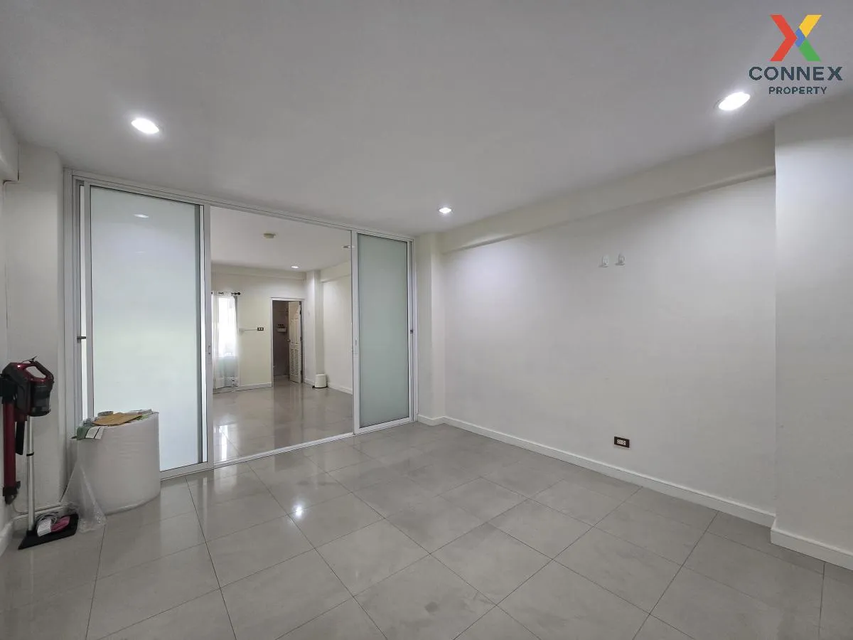 เช่าคอนโด  อารีย์ เพลส พหลโยธิน BTS-อารีย์ สามเสนใน เขต พญาไท กรุ 1