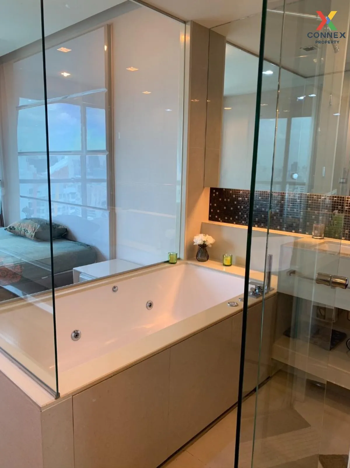 เช่าคอนโด  ดิ แอดเดรส สาทร ชั้นสูง ฺBTS-เซนต์หลุยส์ สีลม เขต บางร