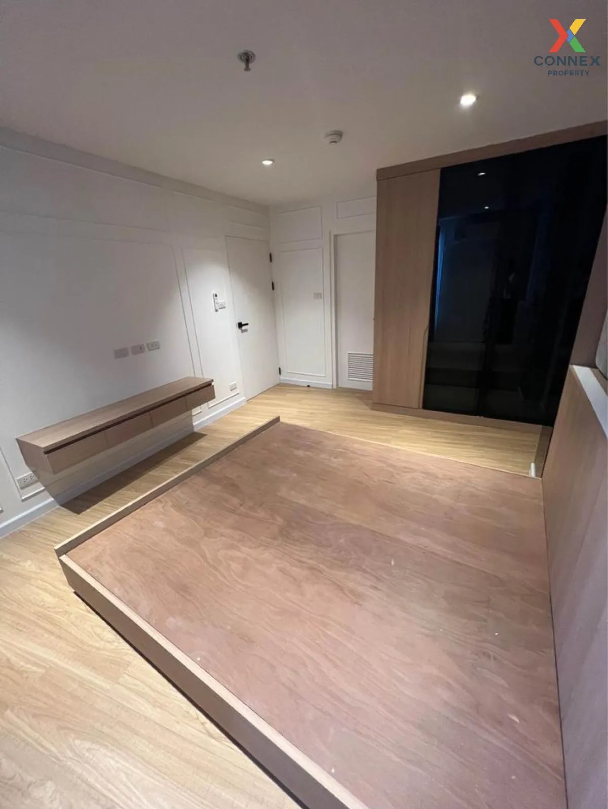 เช่าคอนโด  ริเวอร์ เฮเว่น BTS-สะพานตากสิน วัดพระยาไกร เขต บางคอแห