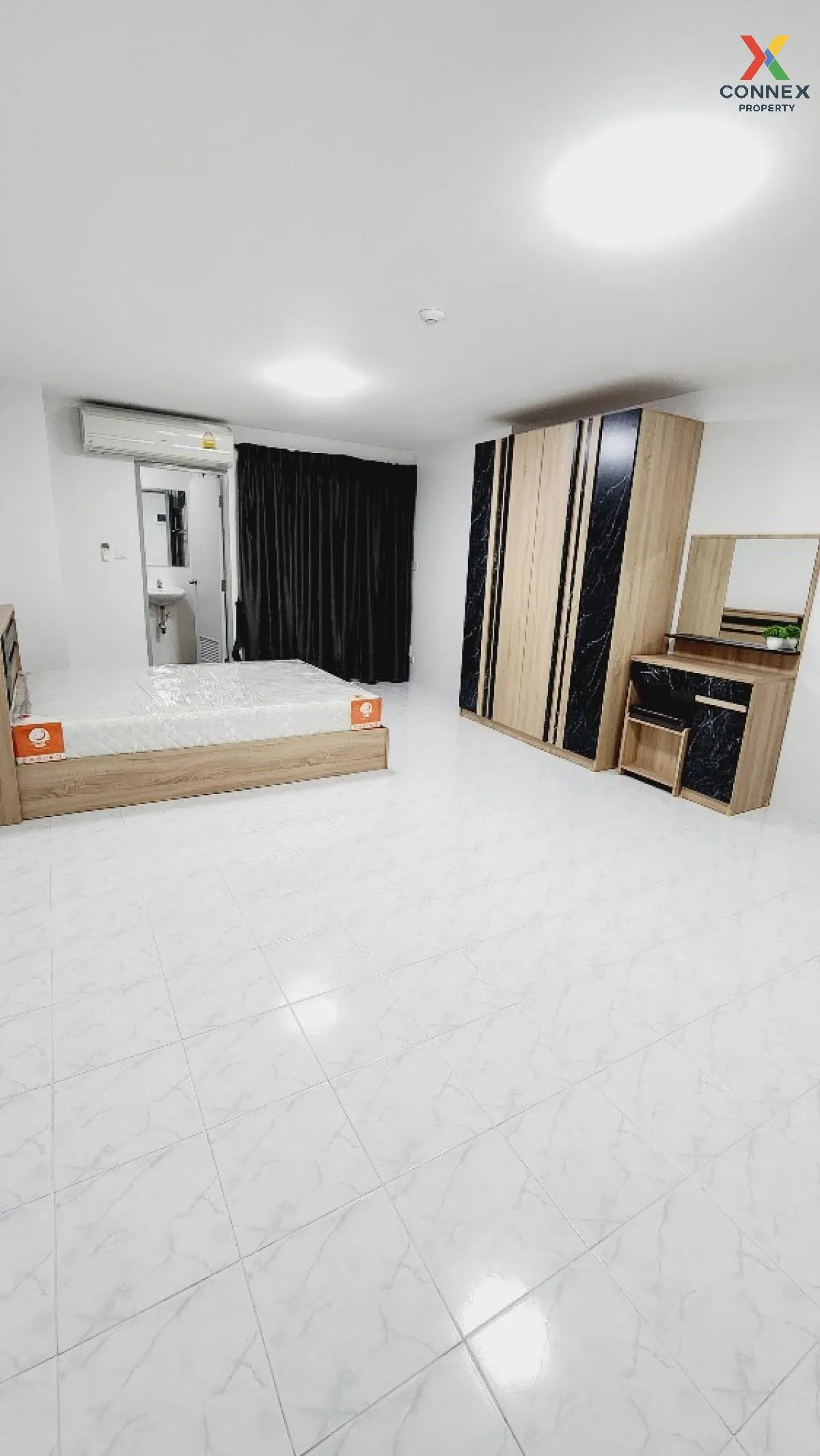 ขายคอนโด  รอยัลทาวเวอร์ 3 สามเสนใน เขต พญาไท กรุงเทพ CX-89388 ขายคอนโด  รอยัลทาวเวอร์ 3 สามเสนใน เขต พญาไท กรุงเทพ CX-89388 1