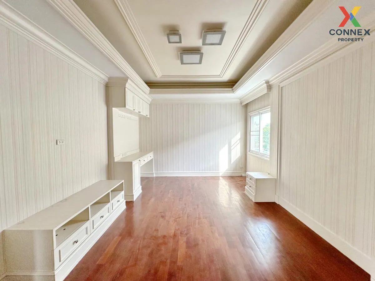 For Sale House , Grand Bangkok Boulevard Pinklao , Salathammasop 