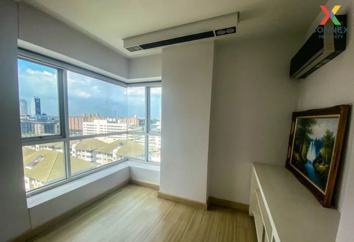 For Rent Condo , The Parkland Srinakarin Lakeside , Bang Na , Don