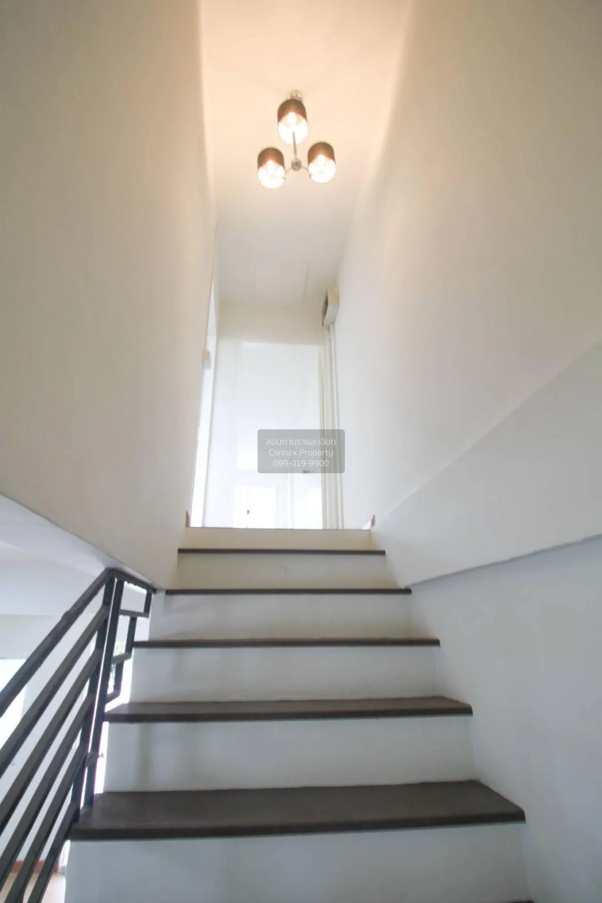 For Sale Townhouse/Townhome  , baan Sakunthip , Salathammasop Sop