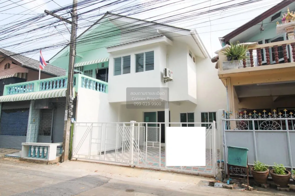 For Sale Townhouse/Townhome  , baan Sakunthip , Salathammasop Sop 1