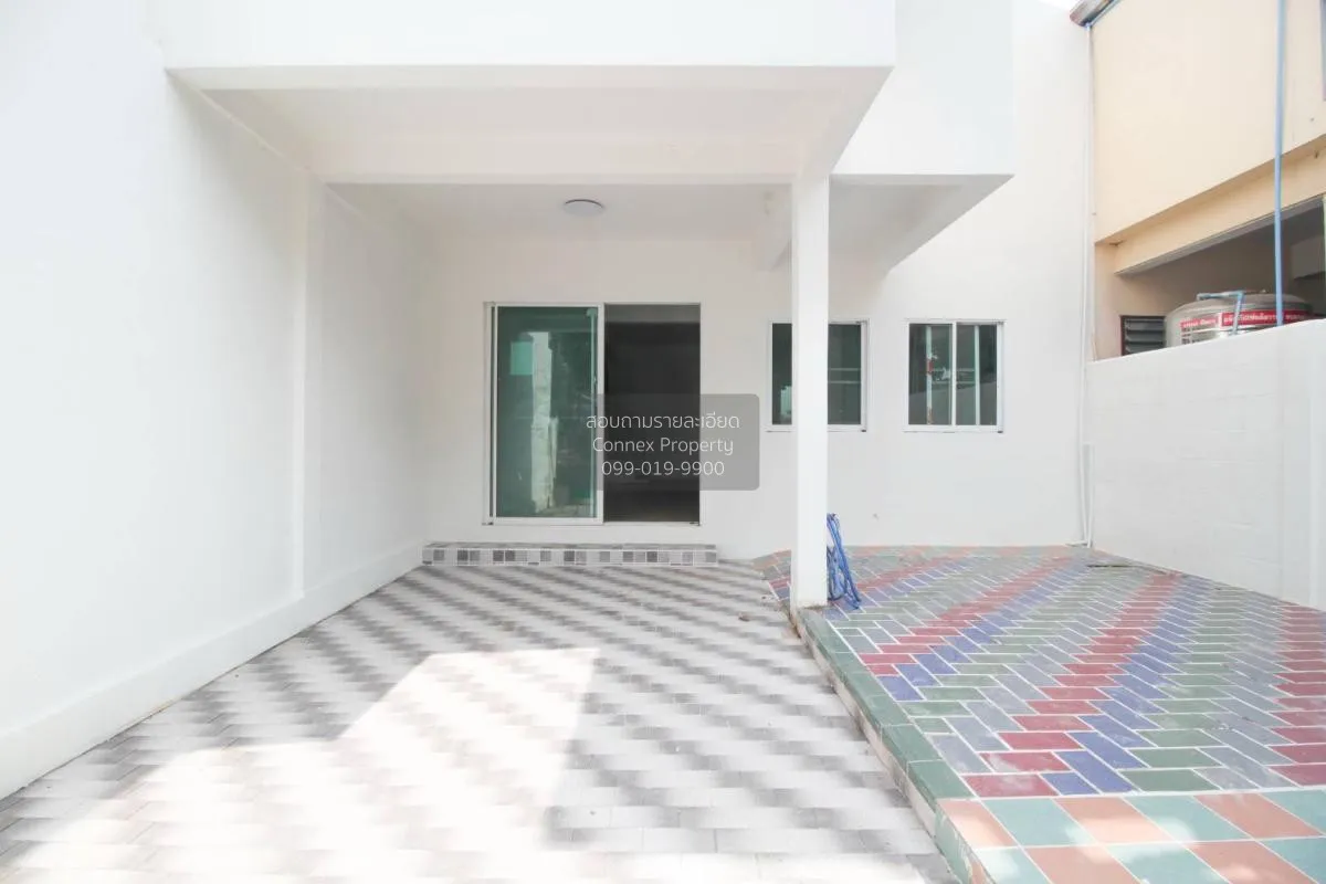 For Sale Townhouse/Townhome  , baan Sakunthip , Salathammasop Sop 2