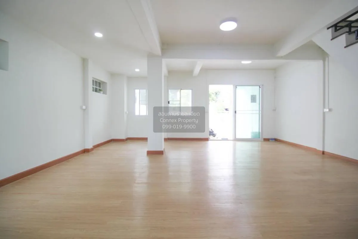 For Sale Townhouse/Townhome  , baan Sakunthip , Salathammasop Sop 4