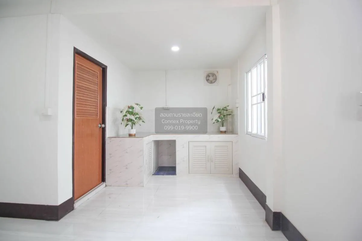 For Sale Townhouse/Townhome  , baan Sakunthip , Salathammasop Sop