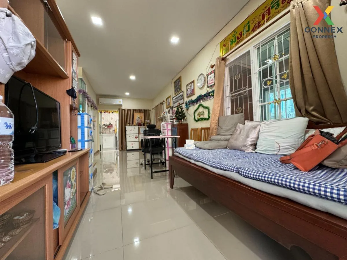 For Sale Townhouse/Townhome  , Golden Town 2 Bangkhae , corner un 4