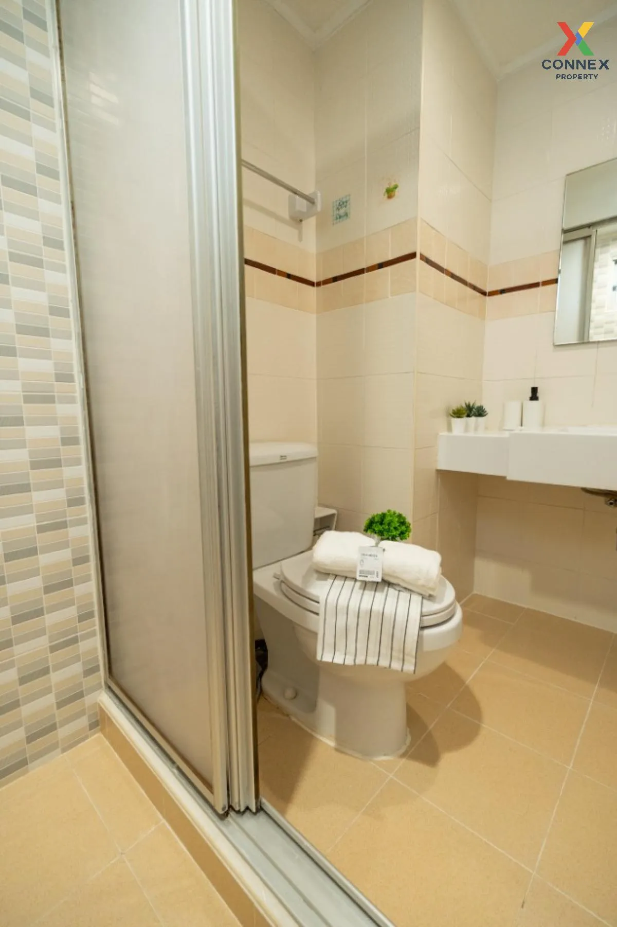 For Sale Condo , Lumpini Ville Cultural Center , MRT-Huai Khwang  For Sale Condo , Lumpini Ville Cultural Center , MRT-Huai Khwang