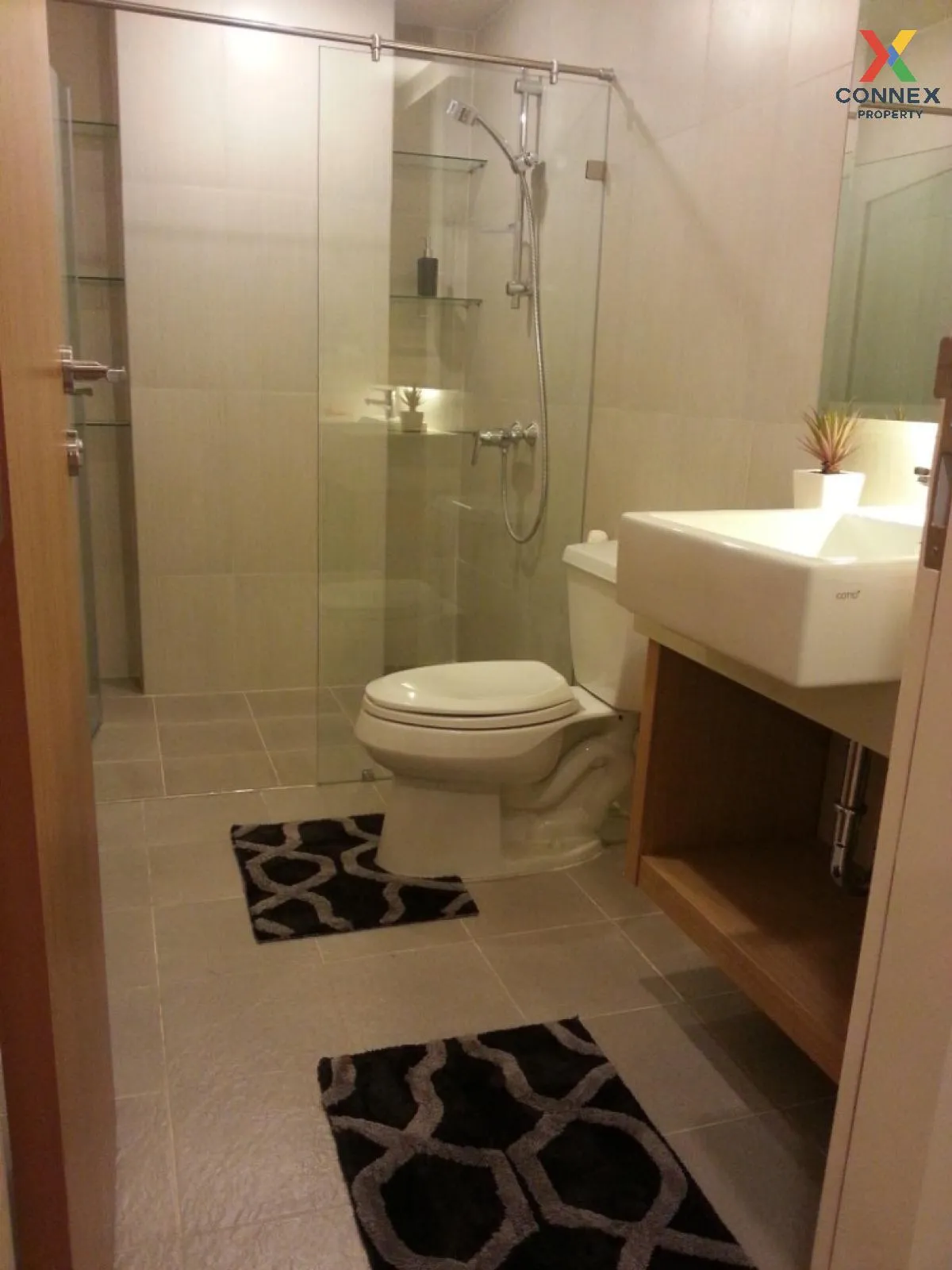 For Rent Condo , Zenith Place Sukhumvit 42 , BTS-Ekkamai , Phra K