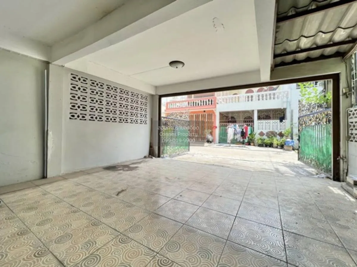 For Sale Townhouse/Townhome  , Kwannida village Sukhumvit 93 , BT 3