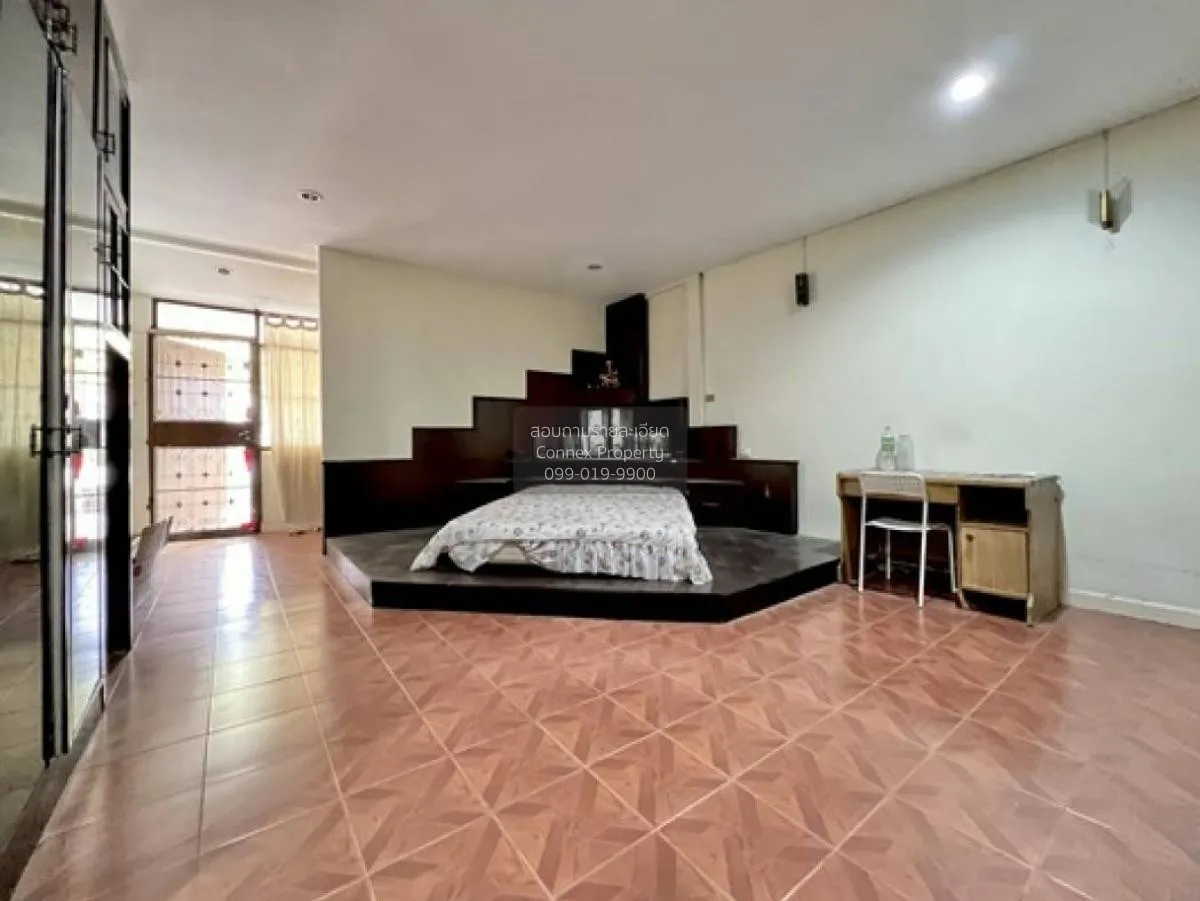 For Sale Townhouse/Townhome  , Kwannida village Sukhumvit 93 , BT 4