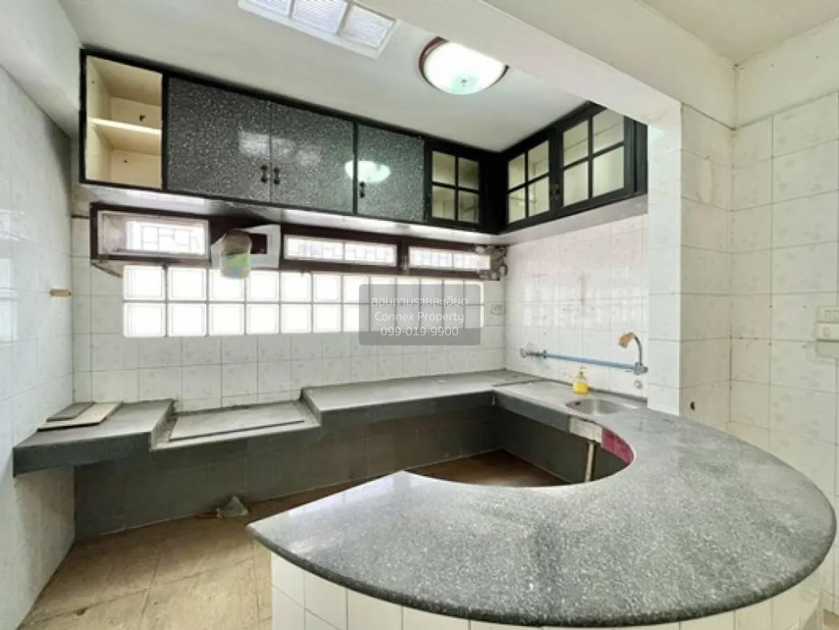 For Sale Townhouse/Townhome  , Kwannida village Sukhumvit 93 , BT