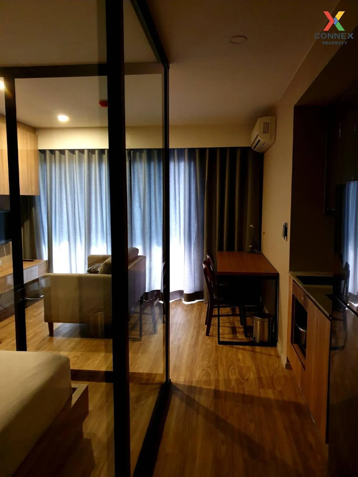 เช่าคอนโด  บลอสซั่ม คอนโด แอท สาทร - เจริญราษฎร์ BTS-สุรศักดิ์ ทุ 1