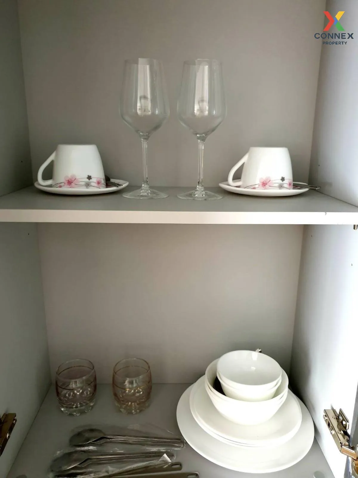 เช่าคอนโด  บลอสซั่ม คอนโด แอท สาทร - เจริญราษฎร์ BTS-สุรศักดิ์ ทุ