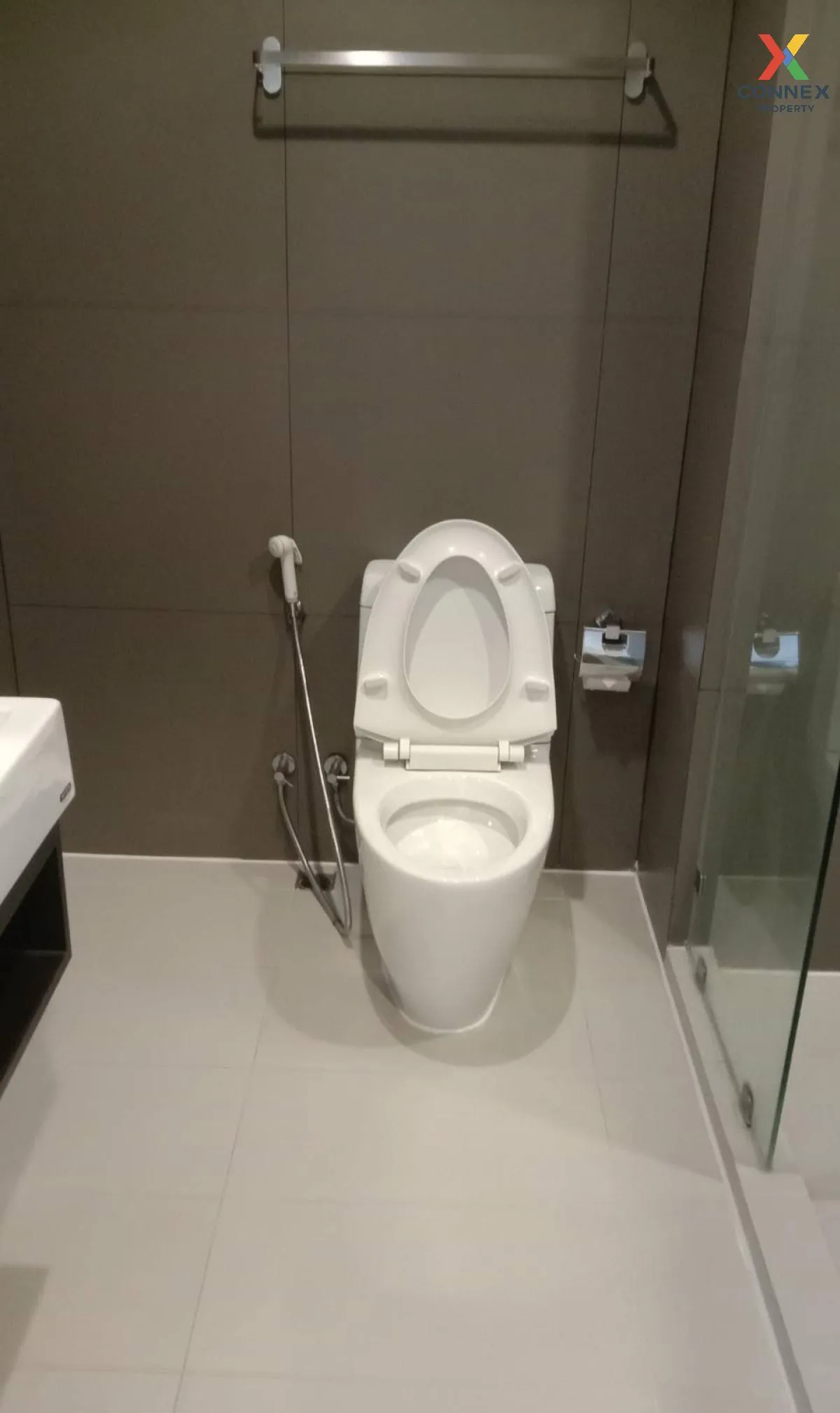 For Rent Condo , Movenpick Residences Condo Ekkamai , BTS-Ekkamai