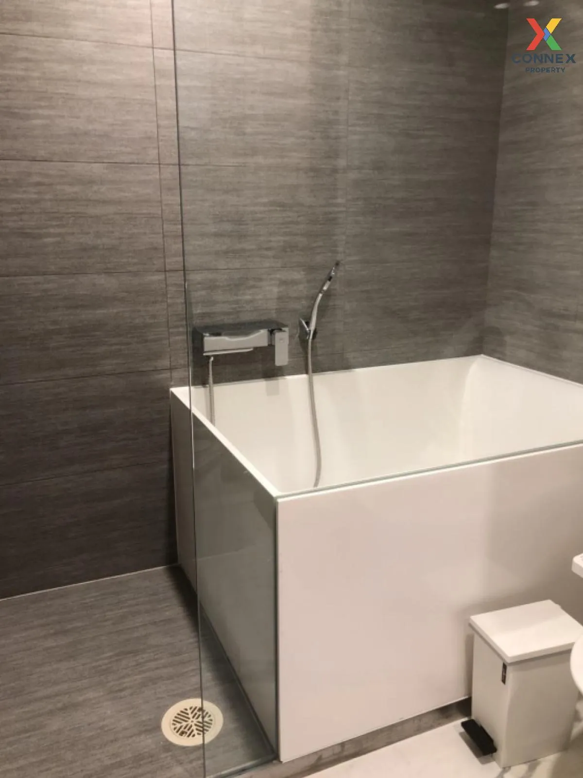 เช่าคอนโด  ไซมิส เอ๊กซ์คลูซีพ สุขุมวิท 31 BTS-พร้อมพงษ์ คลองตันเห