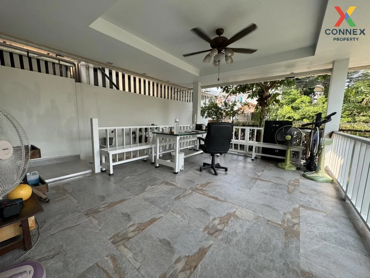 For Sale Townhouse/Townhome  , Pruksa Ville 32 Rama 2 , corner un