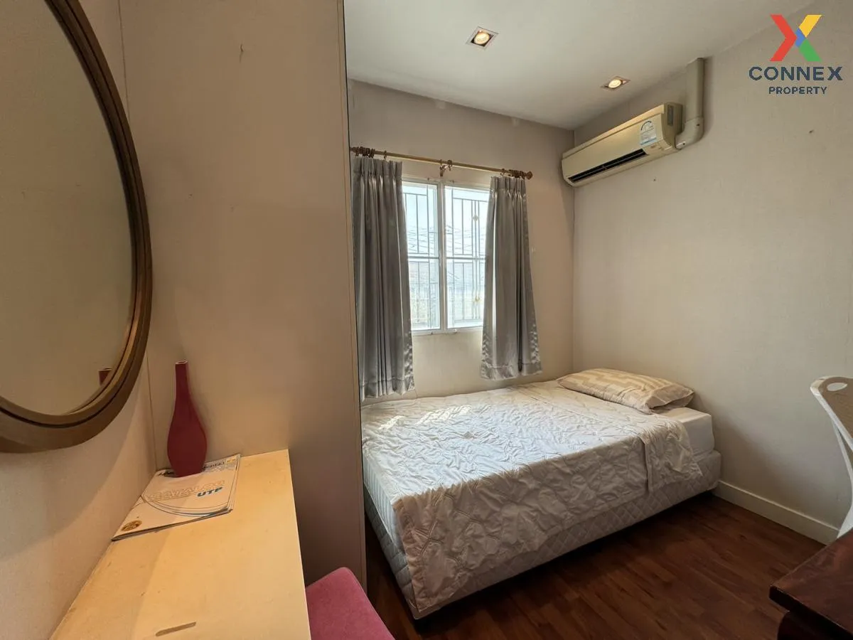 For Sale Townhouse/Townhome  , Pruksa Ville 32 Rama 2 , corner un