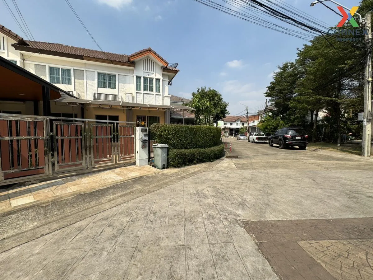 For Sale Townhouse/Townhome  , Pruksa Ville 32 Rama 2 , corner un 3