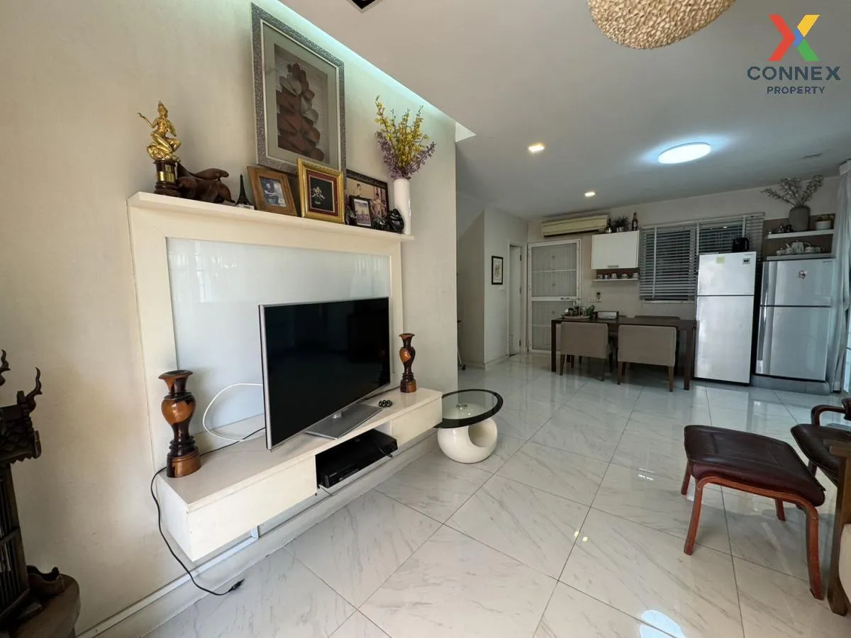 For Sale Townhouse/Townhome  , Pruksa Ville 32 Rama 2 , corner un