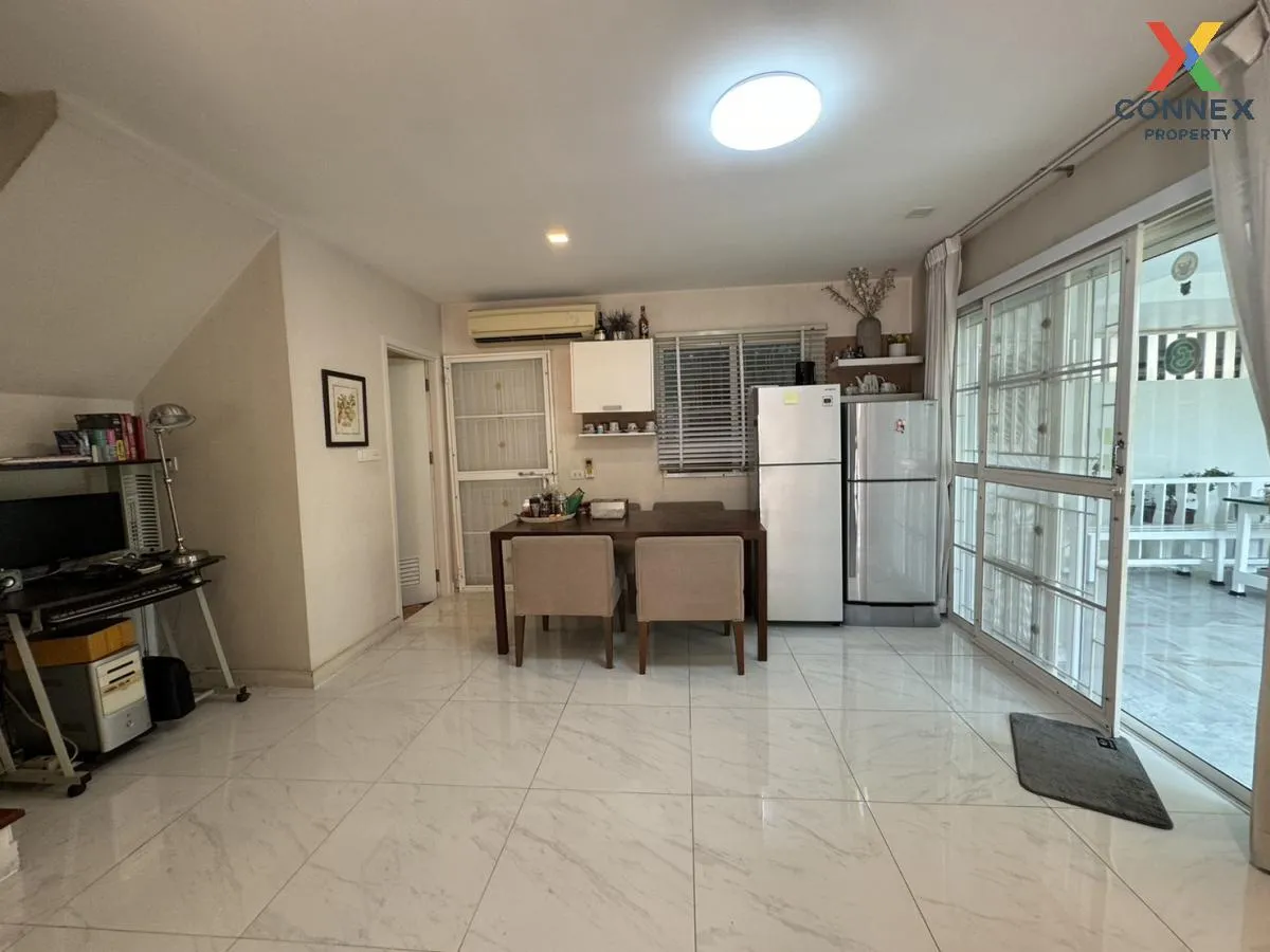 For Sale Townhouse/Townhome  , Pruksa Ville 32 Rama 2 , corner un