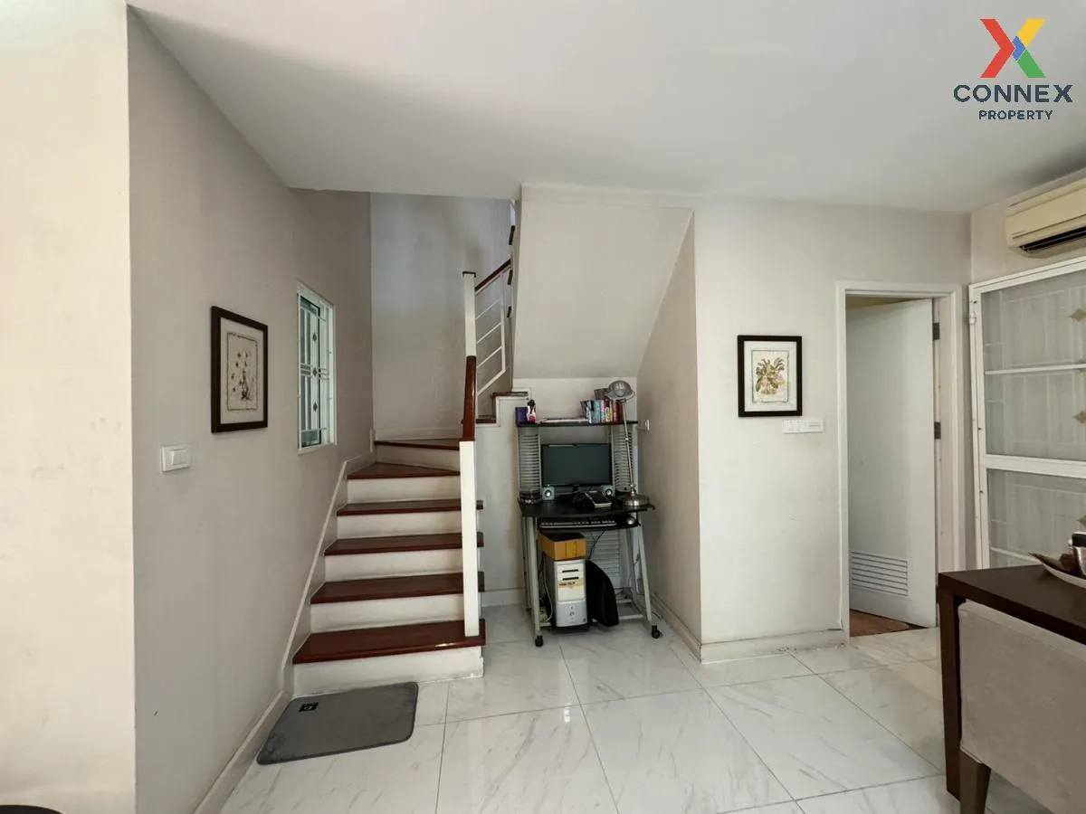 For Sale Townhouse/Townhome  , Pruksa Ville 32 Rama 2 , corner un