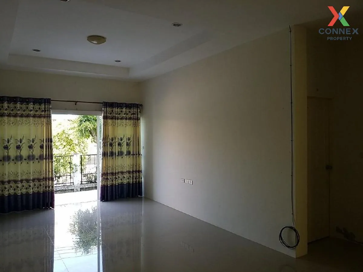 For Sale House , Siratcha Park , Na Phrathat , Phanat Nikhom , Ch 2
