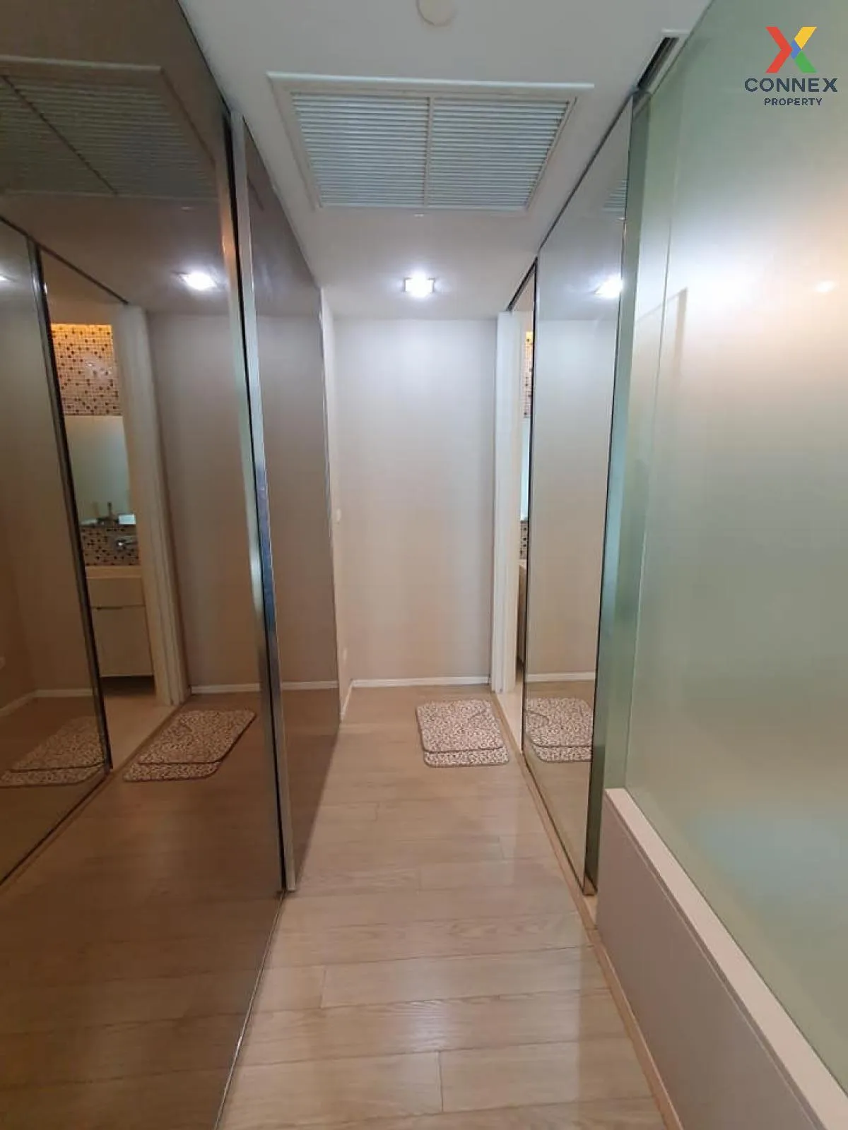 เช่าคอนโด  เดอะ รูม สุขุมวิท 21 BTS-อโศก คลองเตยเหนือ เขต วัฒนา ก