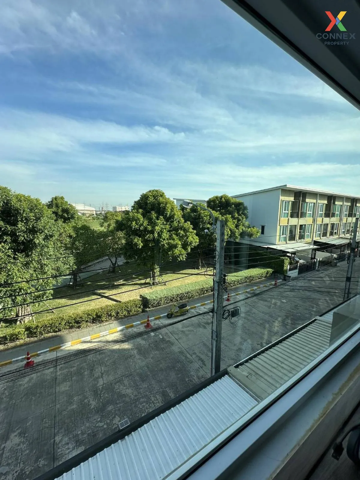 For Rent Townhouse/Townhome  , Bless Town Srinakarin - Namdang , 