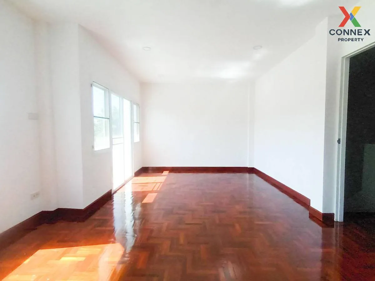 For Sale House , Baan Phrae Ma Porn Place , Bueng Yitho , Thanyab