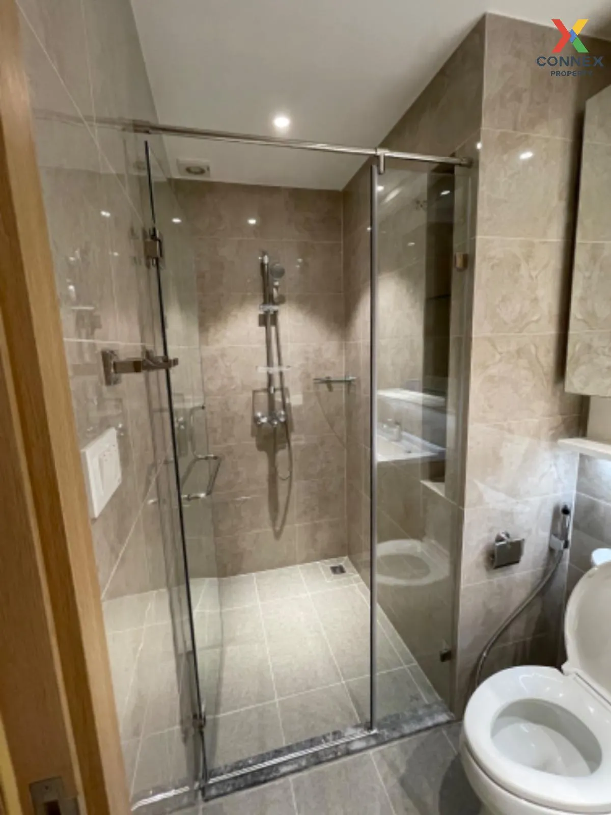 เช่าคอนโด  รีเกิล สาทร - นราธิวาส BTS-ช่องนนทรี ทุ่งมหาเมฆ เขต สา