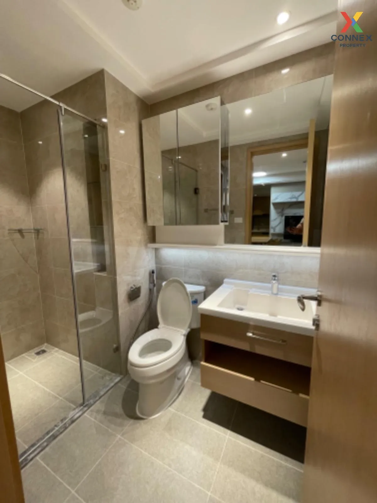 เช่าคอนโด  รีเกิล สาทร - นราธิวาส BTS-ช่องนนทรี ทุ่งมหาเมฆ เขต สา