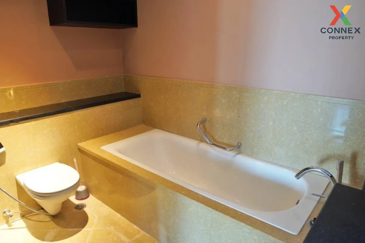 For Sale Condo , Sky Villas Sathorn , high floor , BTS-Chong Nons For Sale Condo , Sky Villas Sathorn , high floor , BTS-Chong Nons