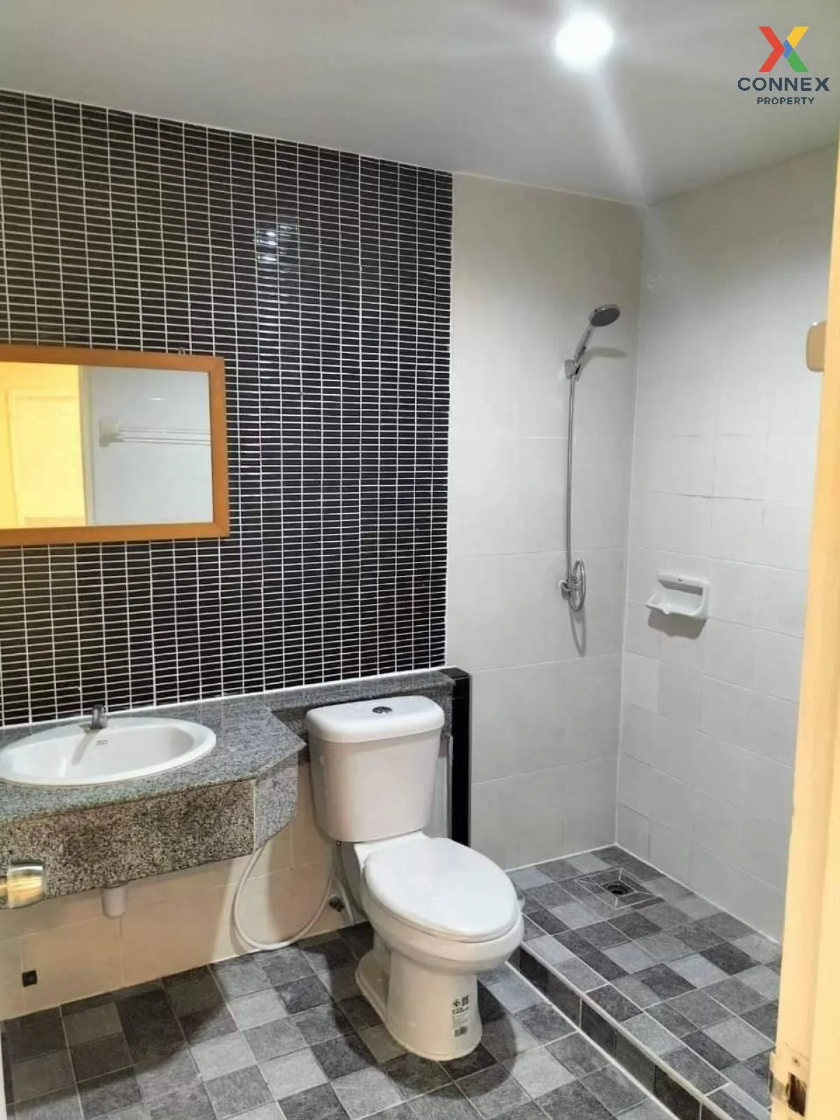 For Sale Townhouse/Townhome  , Baan Mak Mai Watcharapol , newly r