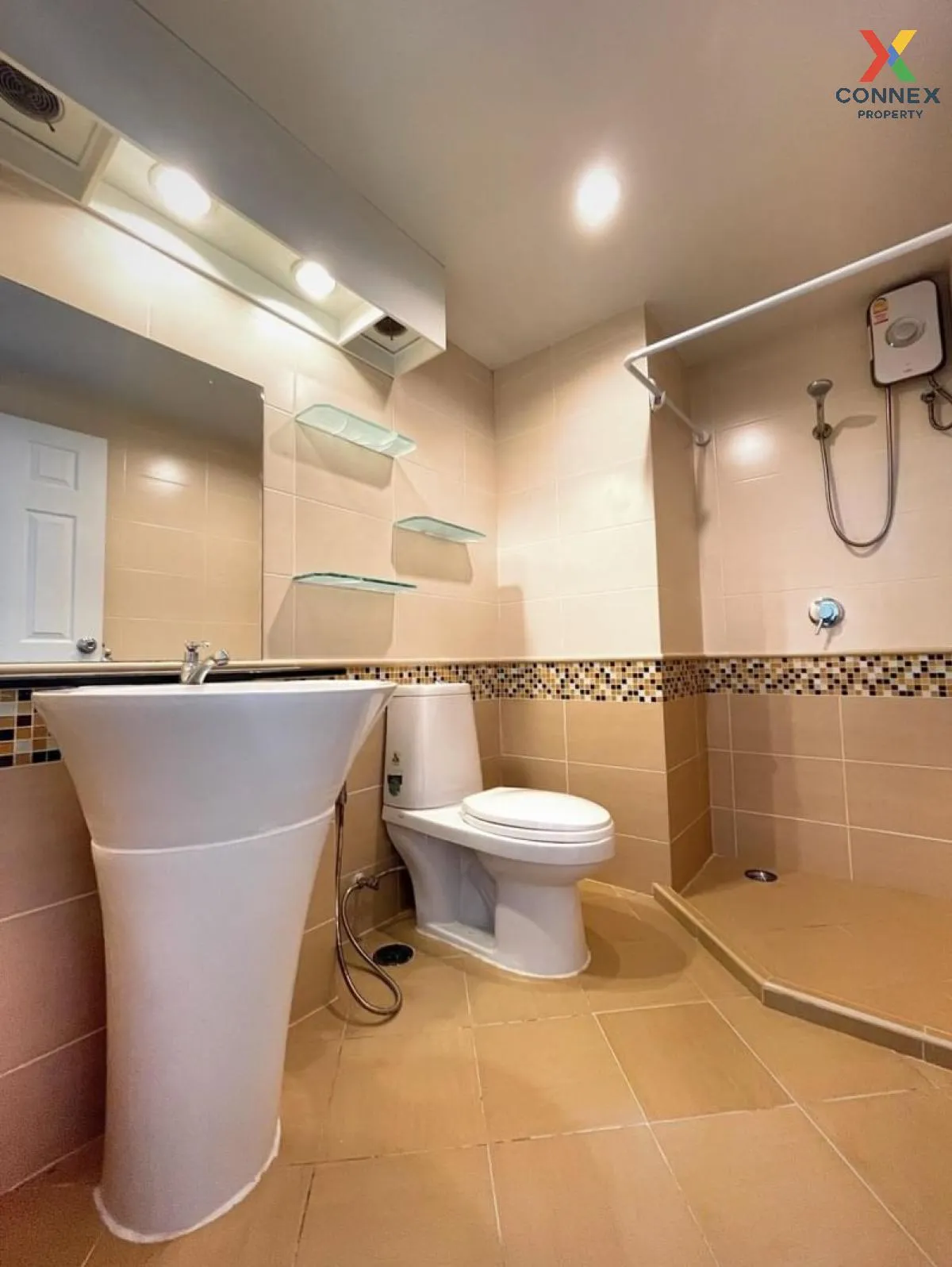 For Rent Condo , Waterford Sukhumvit 50 , BTS-Phra Khanong , Phra