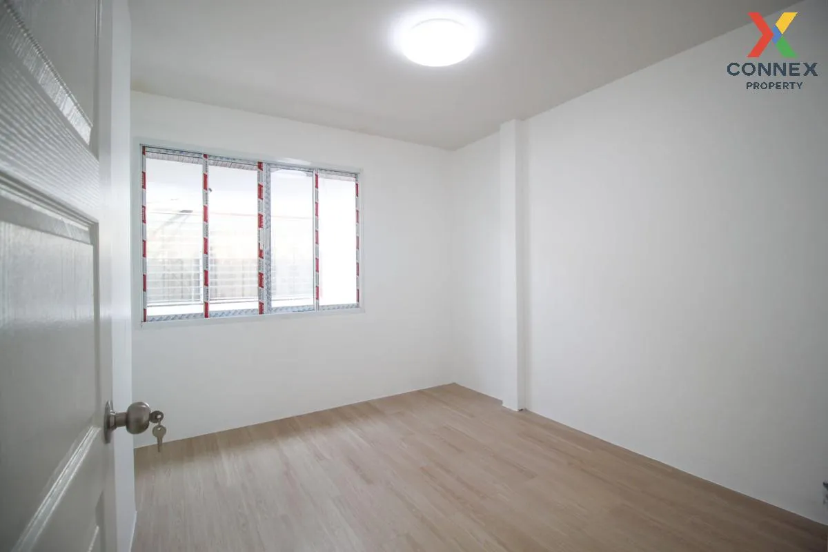 ขายทาวน์เฮ้าส์/ทาวน์โฮม  บ้าน ลภาวัน 3 MRT-ตลาดบางใหญ่ เสาธงหิน บ