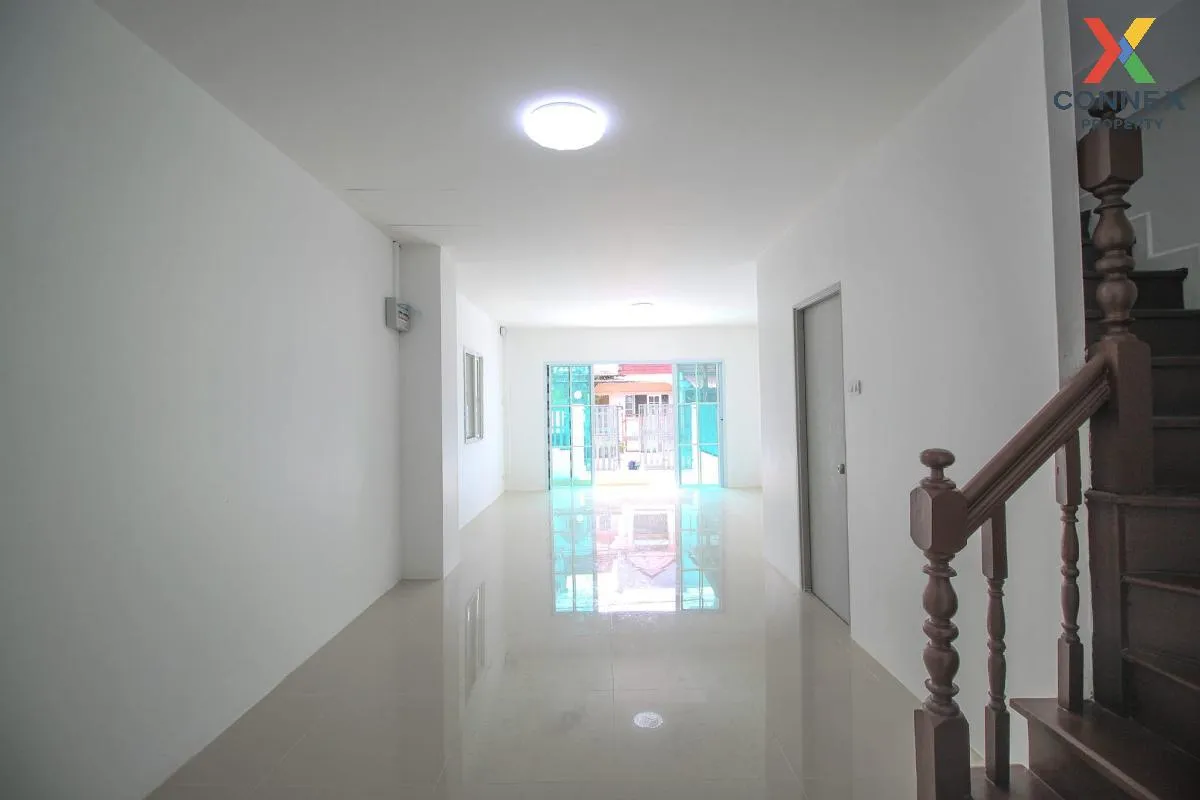 ขายทาวน์เฮ้าส์/ทาวน์โฮม  บ้าน ลภาวัน 3 MRT-ตลาดบางใหญ่ เสาธงหิน บ 2