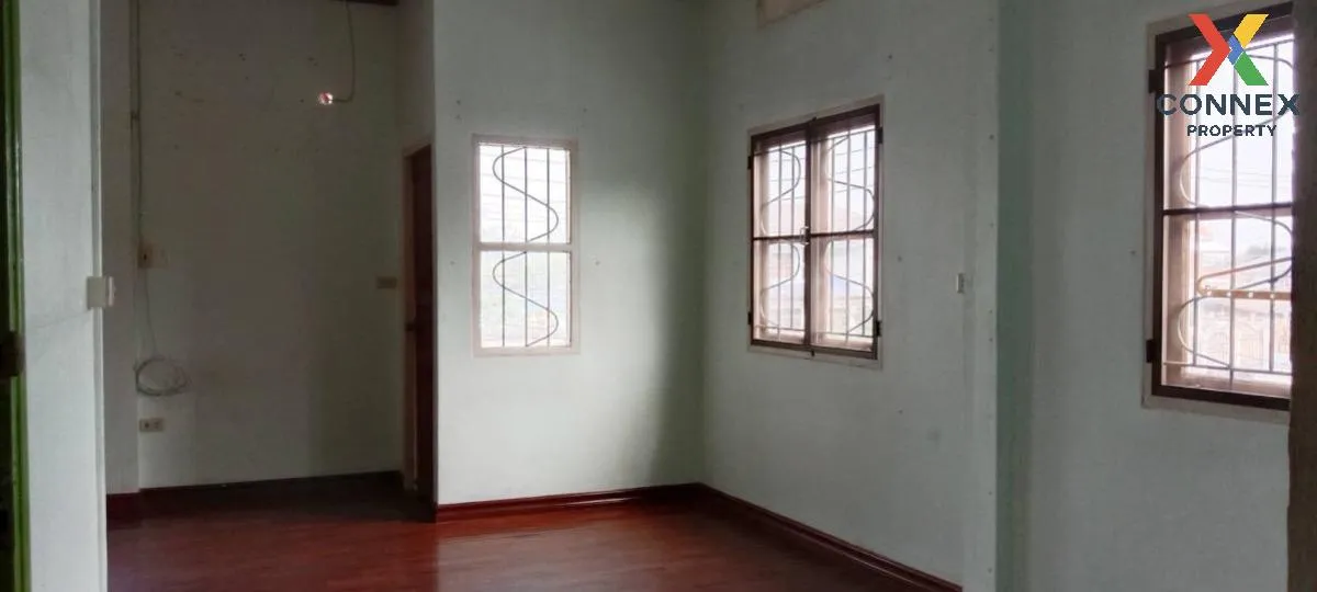 For Sale 2-storey townhouse , Ngamkhet-Asia Road , Uthai , Phra N For Sale 2-storey townhouse , Ngamkhet-Asia Road , Uthai , Phra N