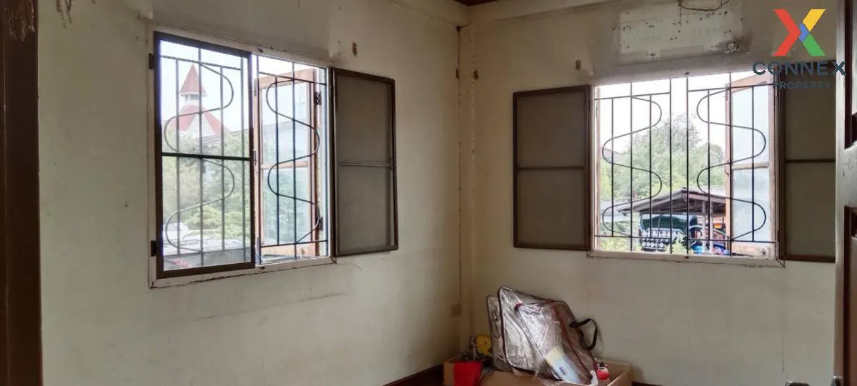 For Sale 2-storey townhouse , Ngamkhet-Asia Road , Uthai , Phra N For Sale 2-storey townhouse , Ngamkhet-Asia Road , Uthai , Phra N