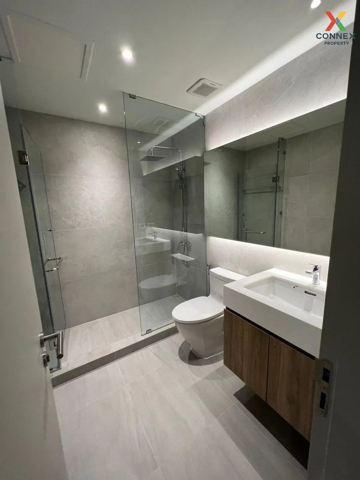 เช่าคอนโด  บ้านเพลินจิต BTS-เพลินจิต ลุมพินี เขต ปทุมวัน กรุงเทพ 