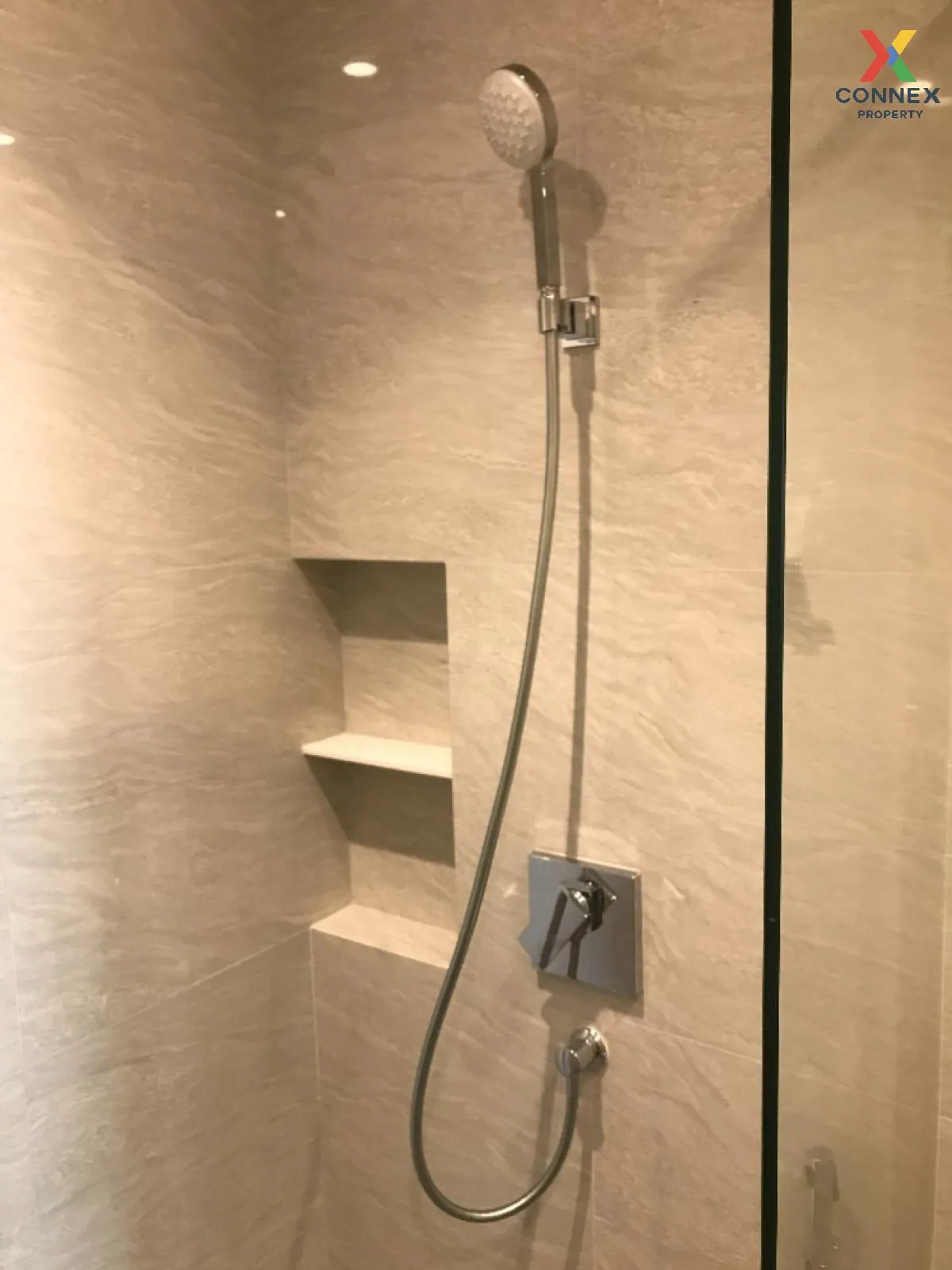 For Sale Condo , Maru Ekamai 2 , BTS-Ekkamai , Phra Khanong Nuea  For Sale Condo , Maru Ekamai 2 , BTS-Ekkamai , Phra Khanong Nuea