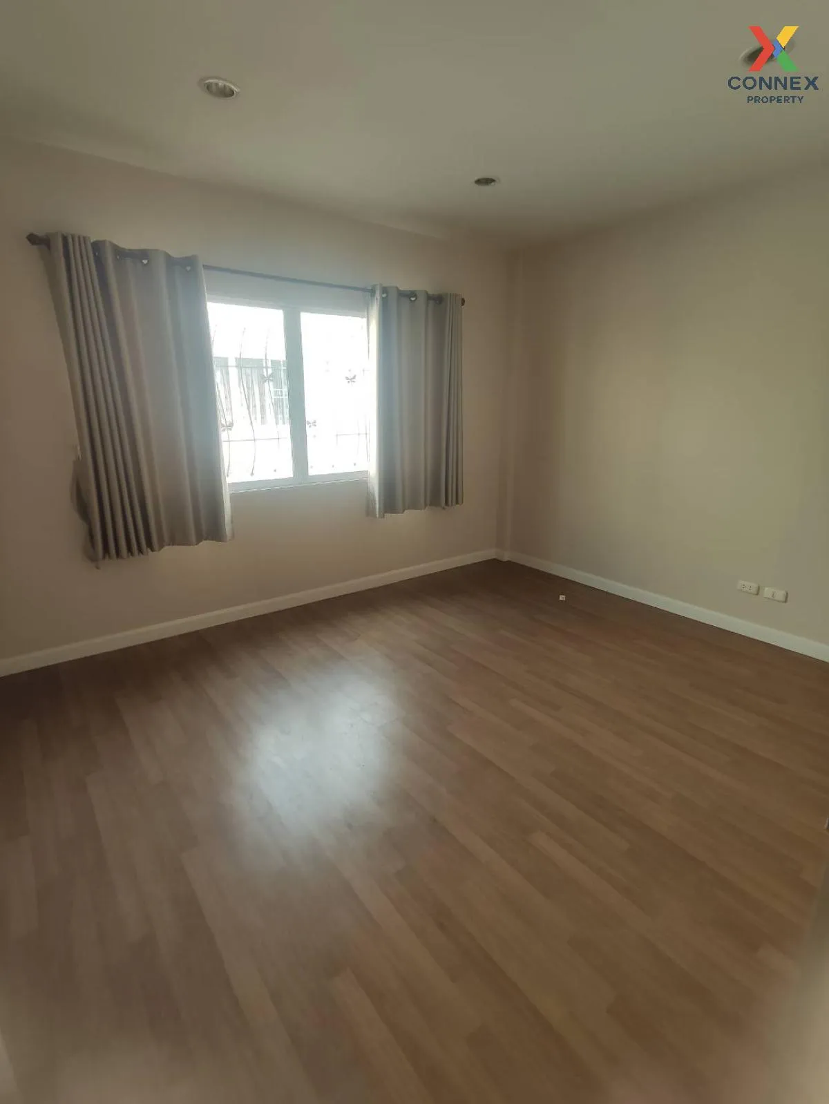 ขายทาวน์เฮ้าส์/ทาวน์โฮม  ปริญลักษณ์ เอกชัย-บางบอน บางบอน เขต บางบ 3