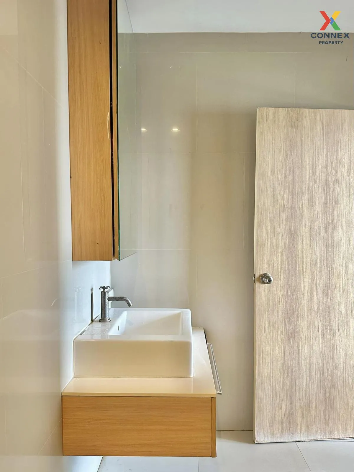 For Sale Condo , The Issara Ladprao , MRT-Lat Phrao , Chomphon ,  For Sale Condo , The Issara Ladprao , MRT-Lat Phrao , Chomphon ,